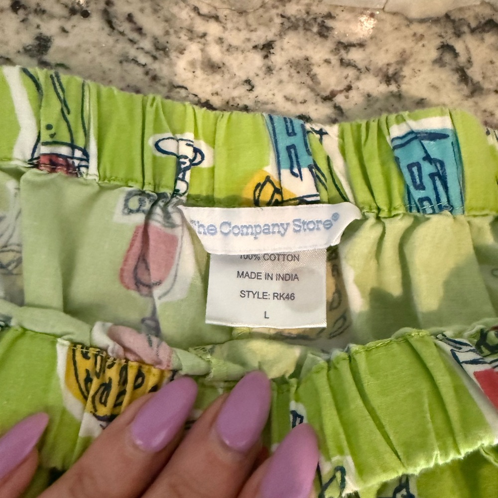 The Company Store 100% Cotton Lime Green Tropical Print Pajamas - Picture 10 of 12